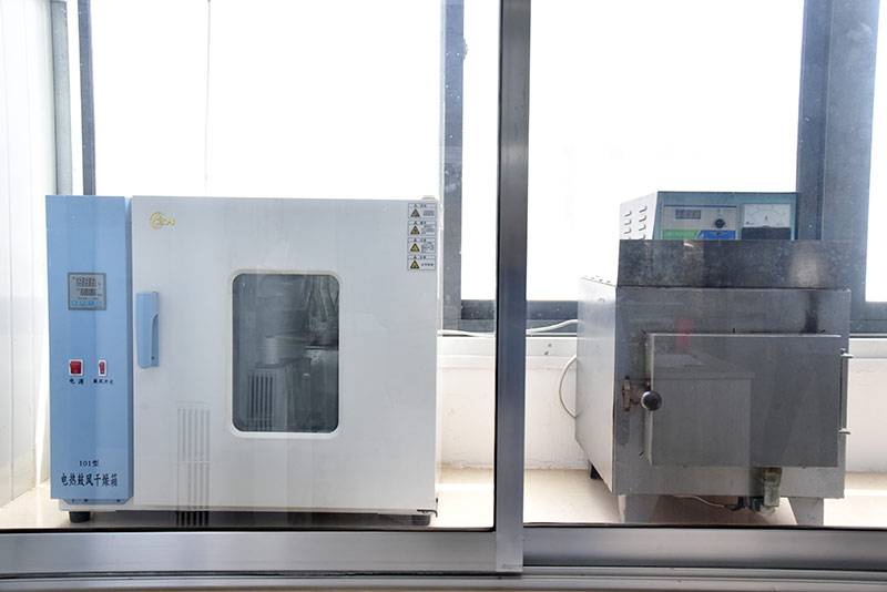 實(shí)驗(yàn)設(shè)備